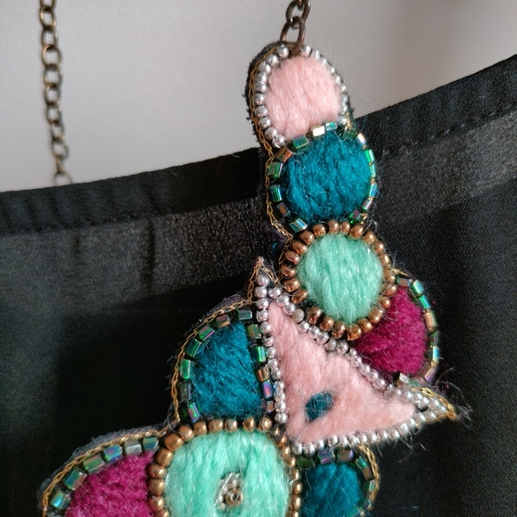Unique Multicolour Statement Necklace - Picture 5 of 13